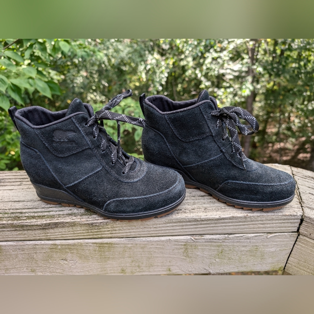 Sorel Evie Sport Lace Wedge Boot 6.5 Like New